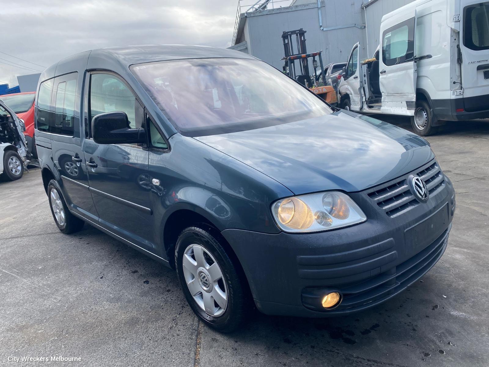 VOLKSWAGEN CADDY 2006 Left Headlamp