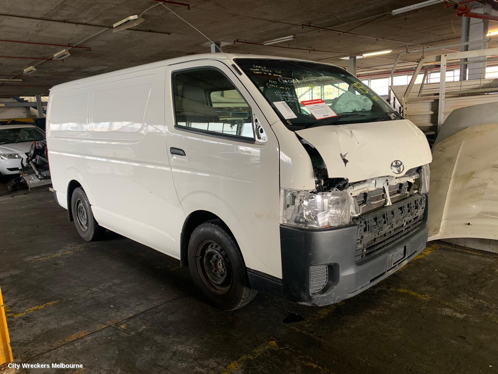 TOYOTA HIACE 2016 Rear Bumper