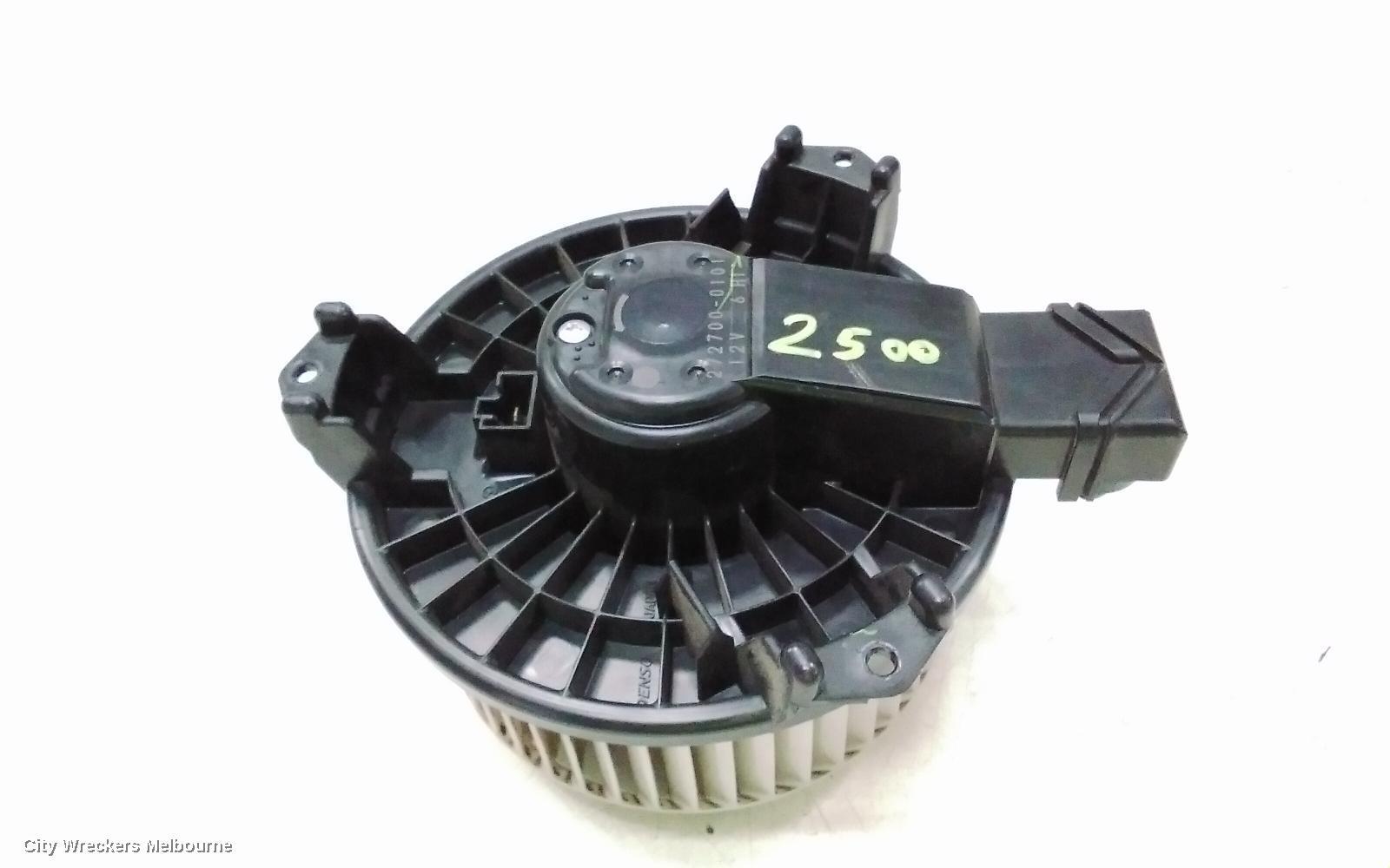 TOYOTA HIACE 2006 Heater Fan Motor