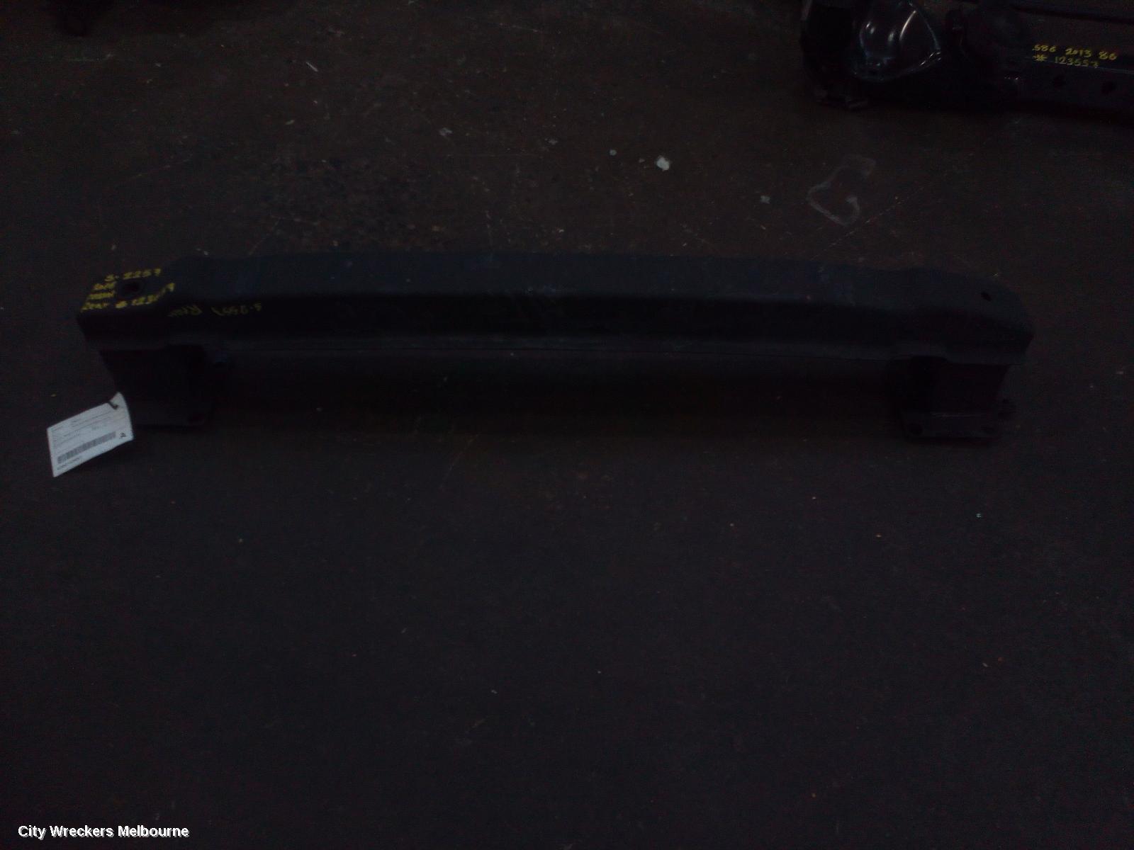 VOLKSWAGEN PASSAT 2016 R/Bar Bracket/Reinfo