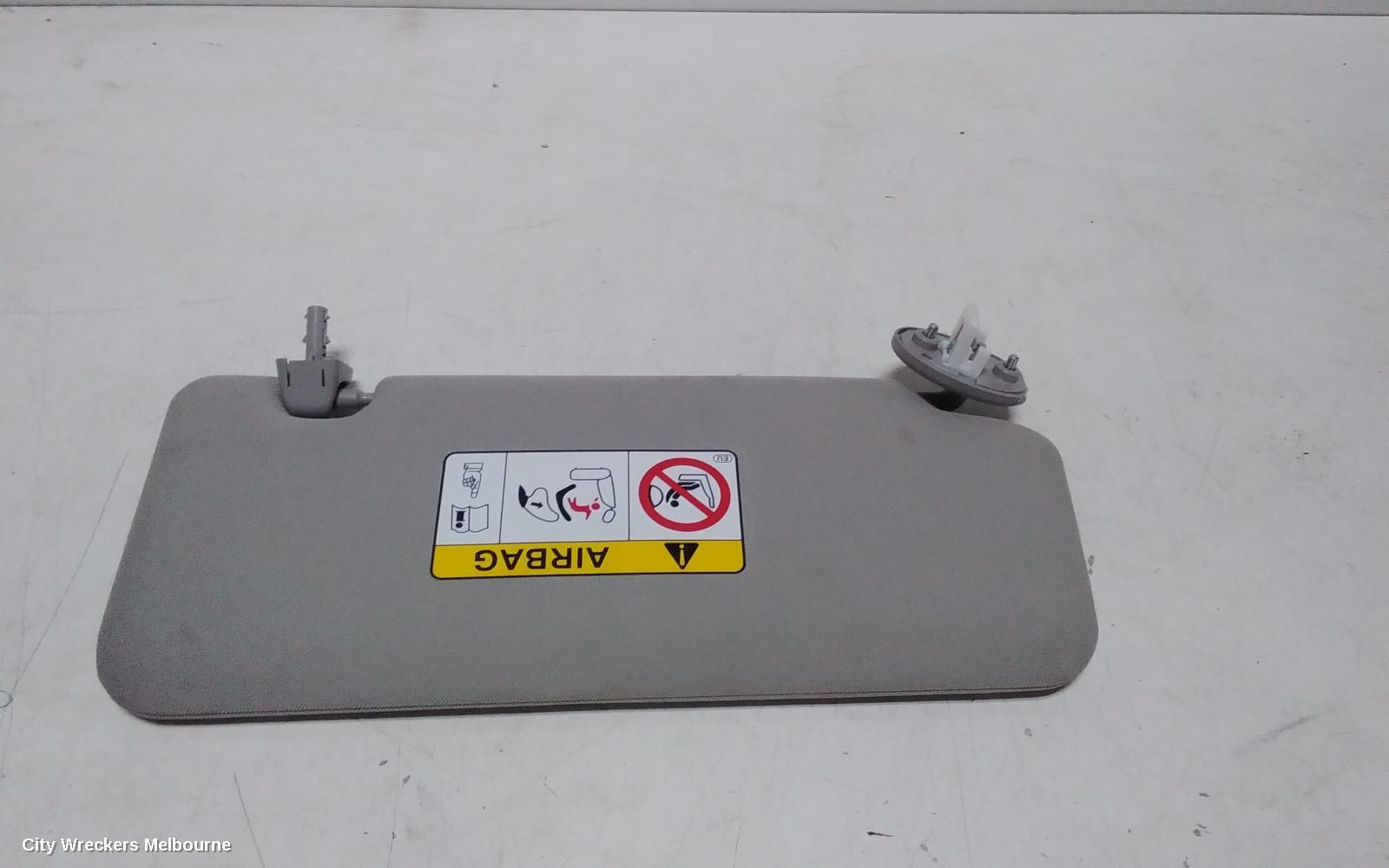 TOYOTA KLUGER 2023 Sunvisor