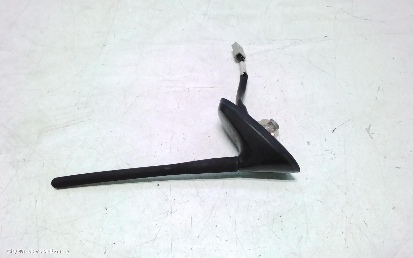 MAZDA CX7 2010 Antenna