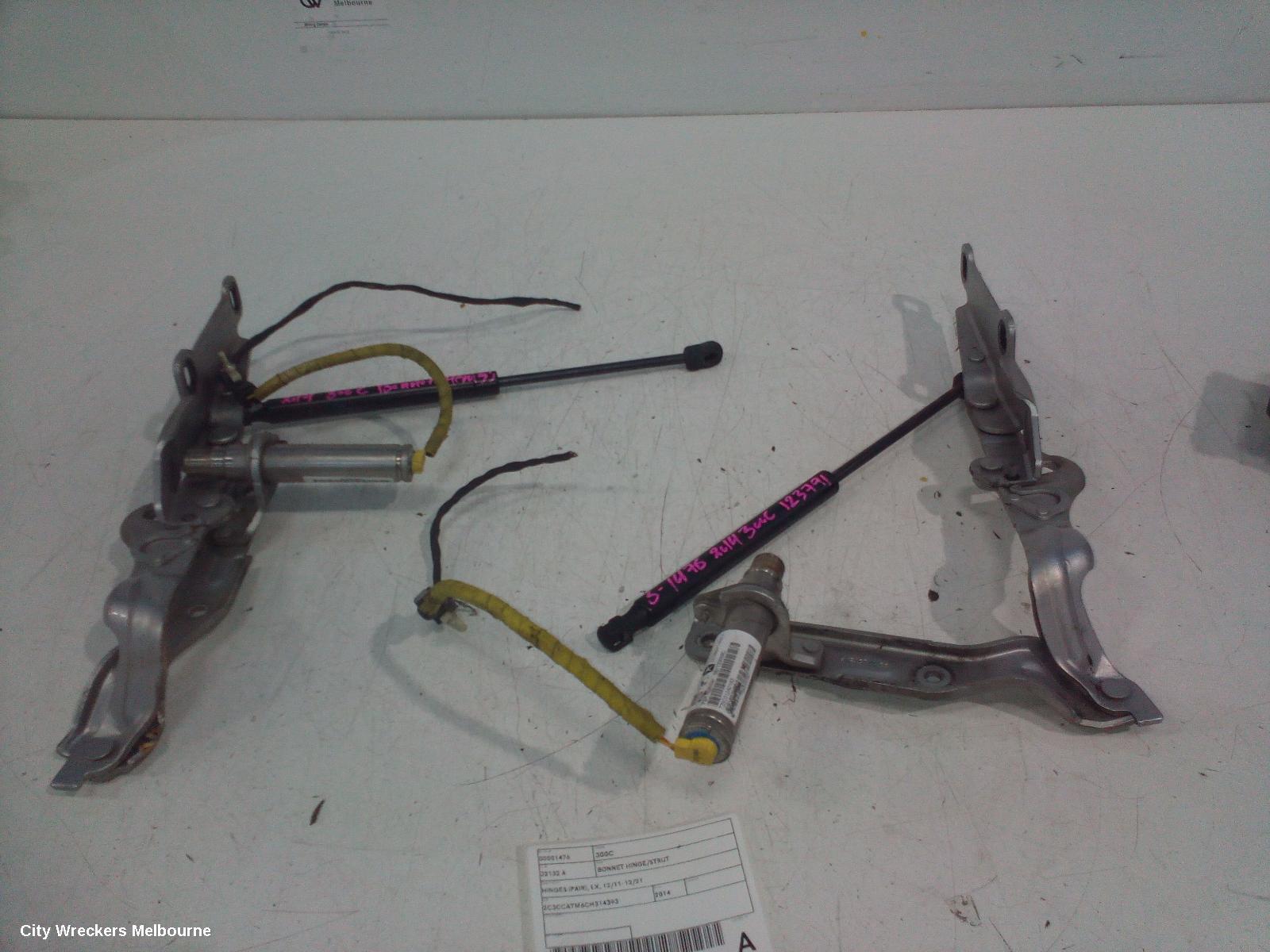 CHRYSLER 300C 2014 Bonnet Hinge/Strut