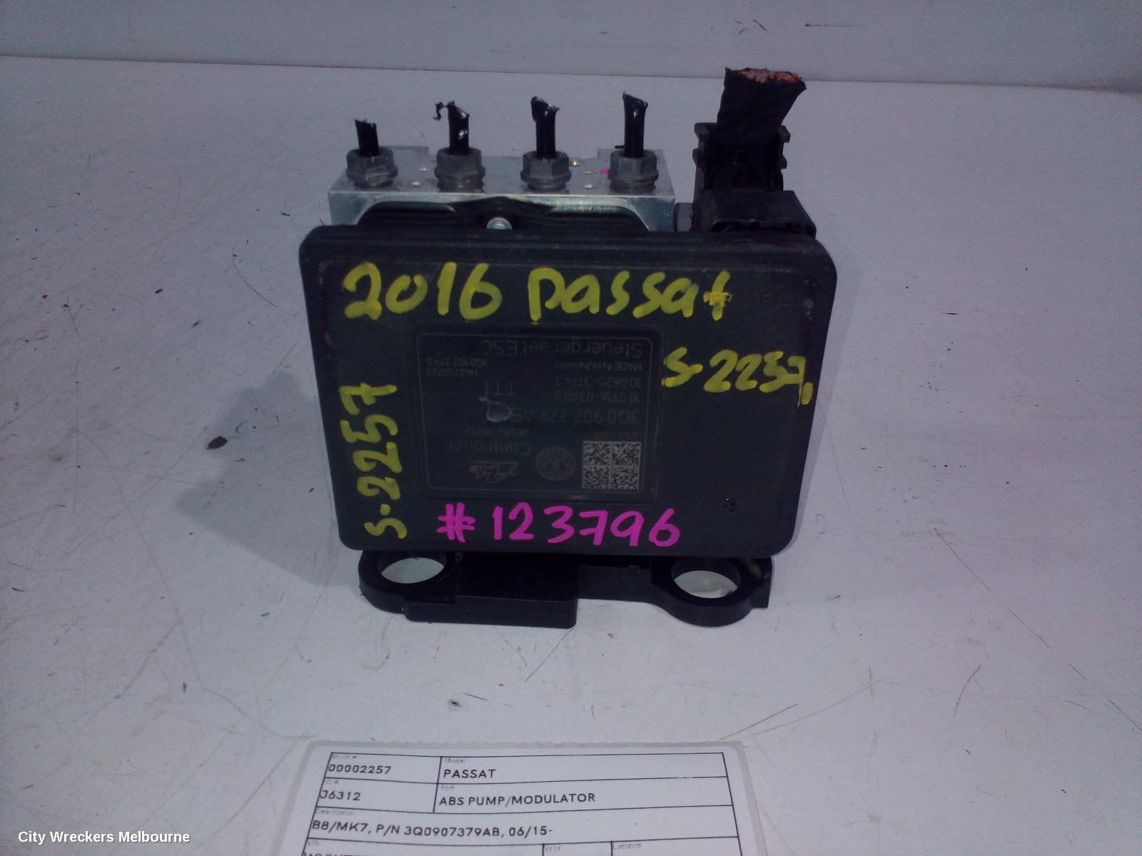 VOLKSWAGEN PASSAT 2016 Abs Pump/Modulator