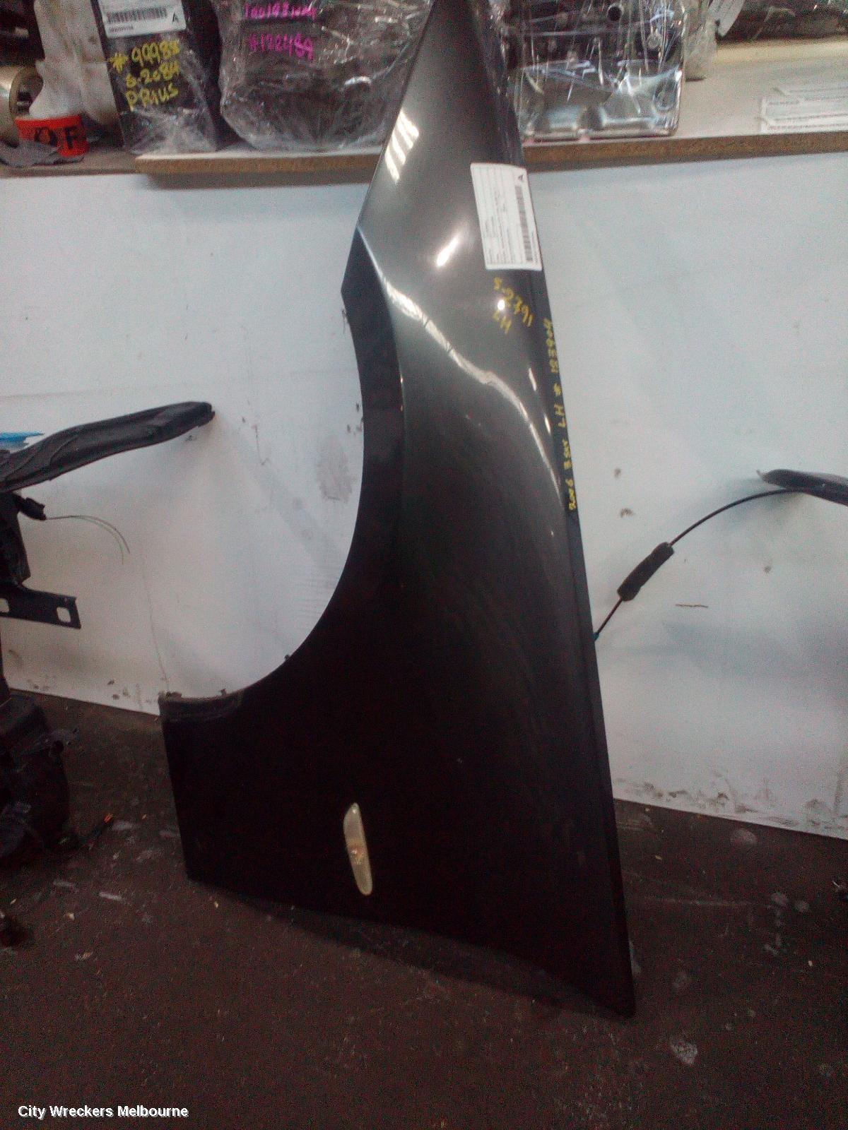 BMW 3 SERIES 2006 Left Guard