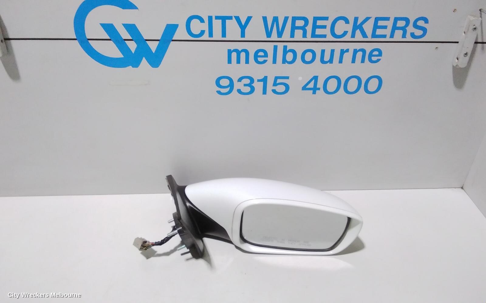 HYUNDAI I45 2010 Right Door Mirror