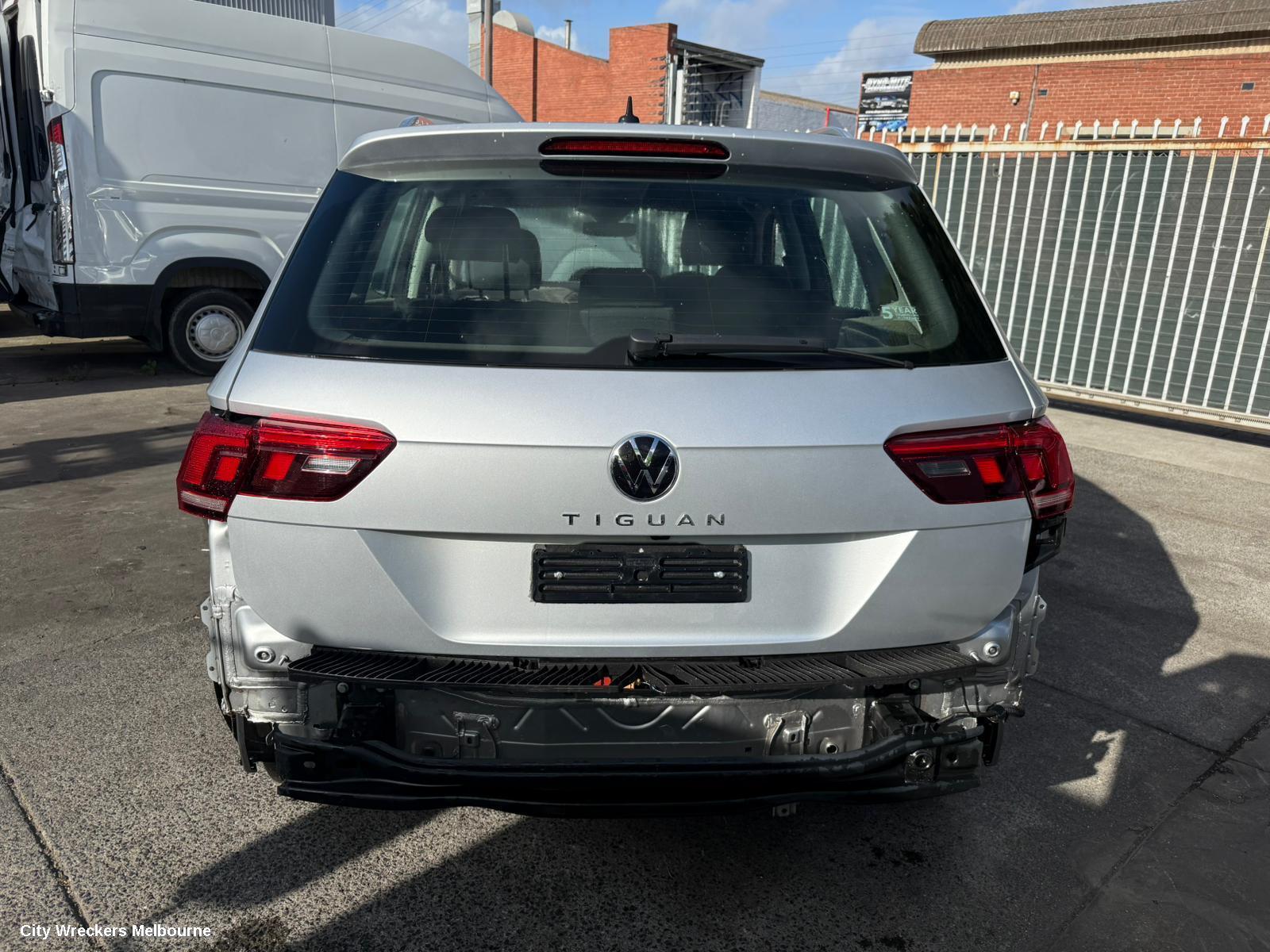 VOLKSWAGEN TIGUAN 2023 Bootlid/Tailgate