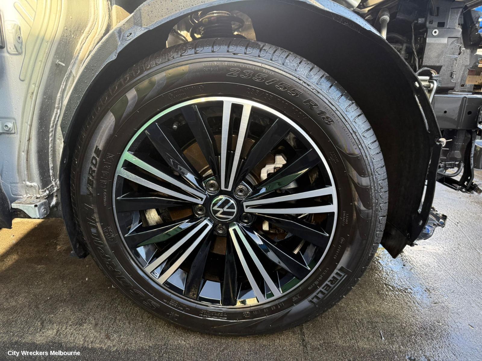 VOLKSWAGEN TIGUAN 2023 Wheel Mag