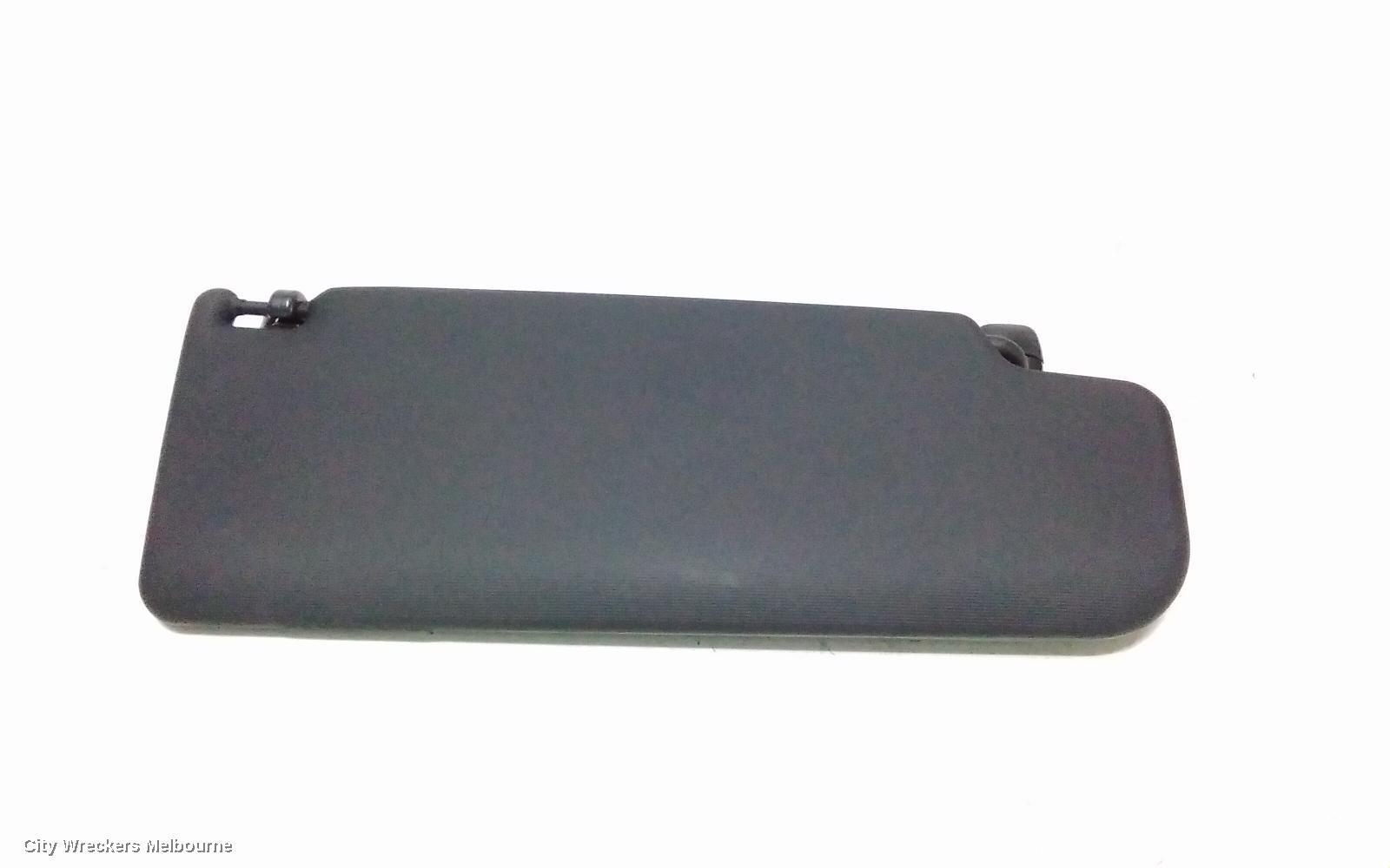 VOLKSWAGEN POLO 2013 Sunvisor