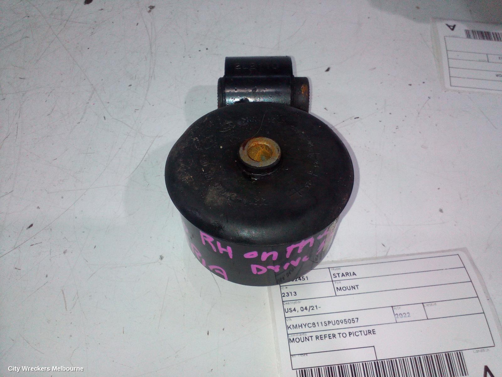 HYUNDAI STARIA 2022 Mount