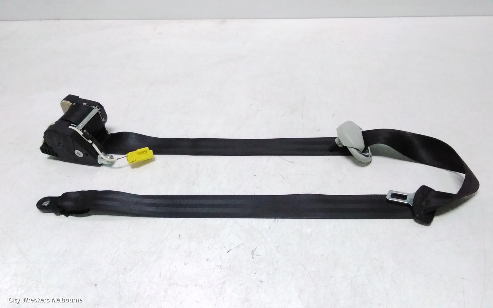 VOLKSWAGEN CADDY 2009 Seatbelt/Stalk