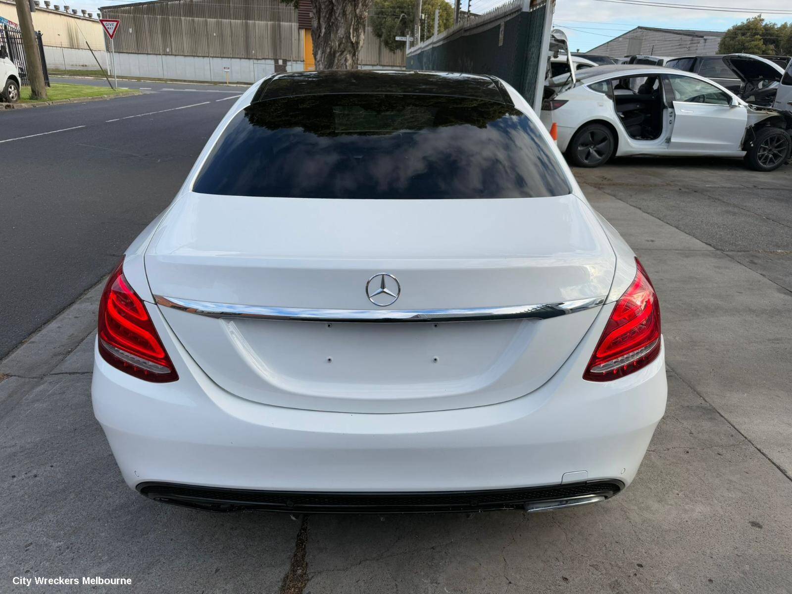 MERCEDES C CLASS 2014 RIGHT_REAR_DOOR_SLIDING