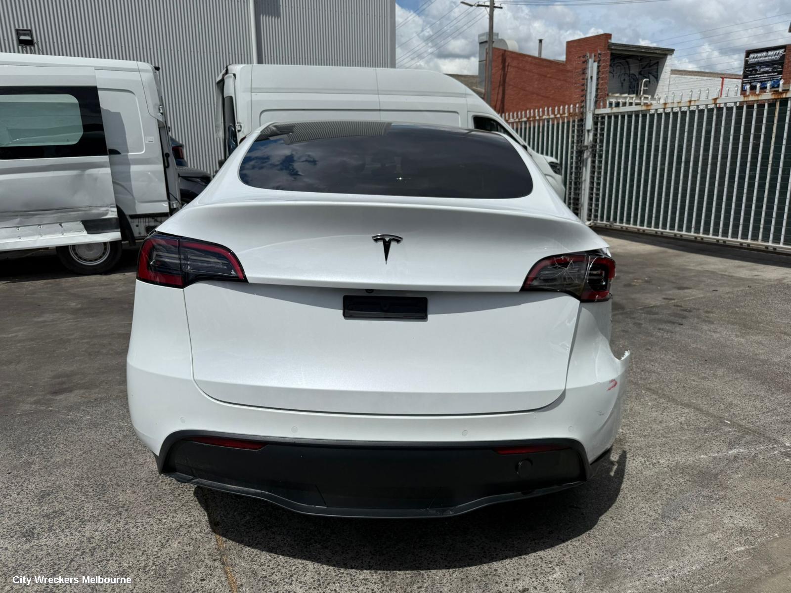 TESLA MODEL Y 2024 Left Taillight