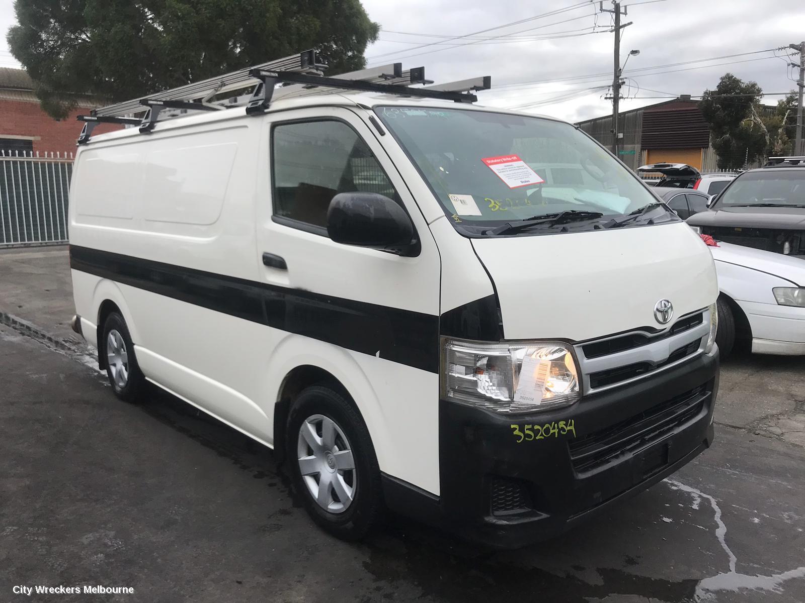 TOYOTA HIACE 2013 Fan