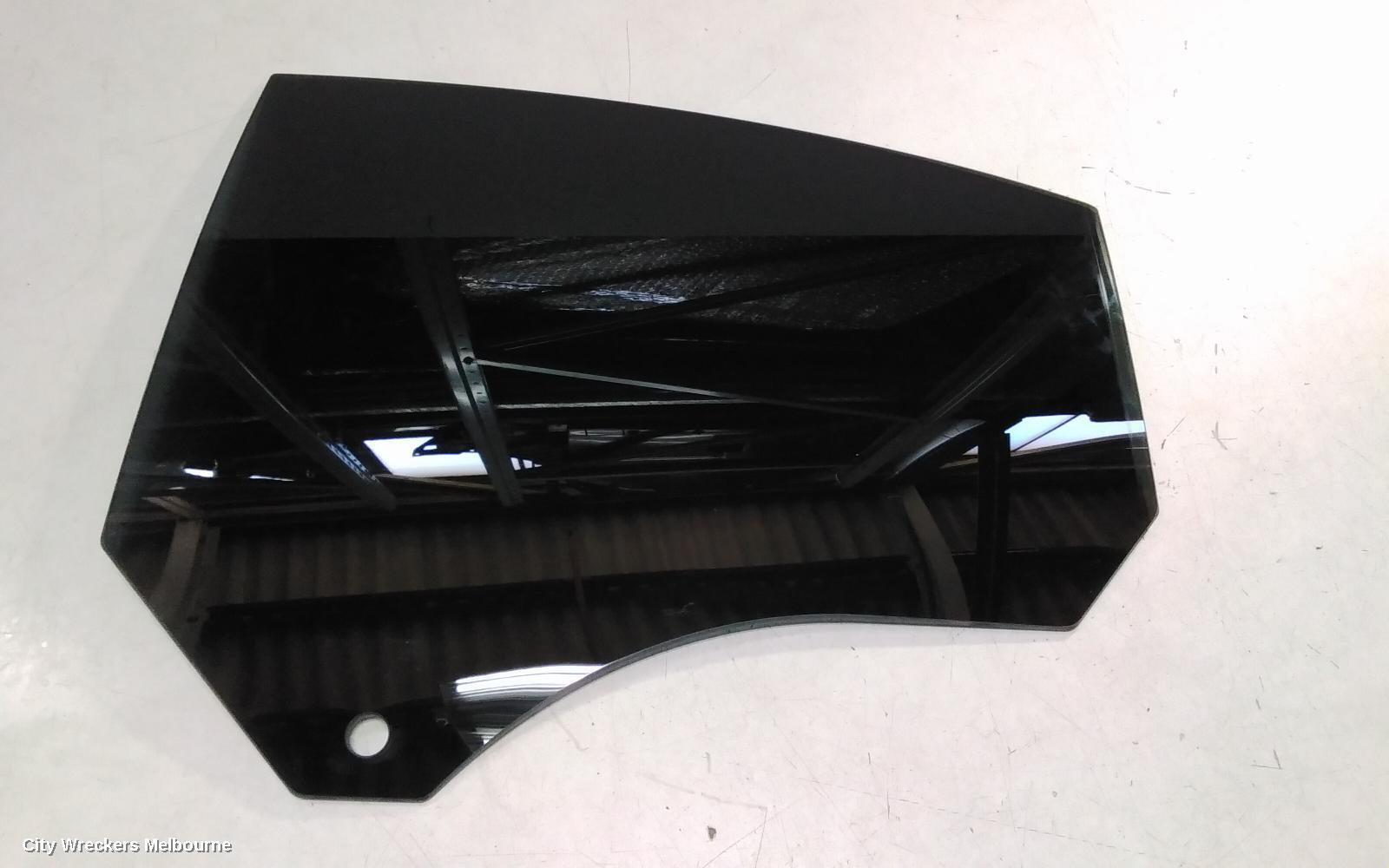 MERCEDES CLA CLASS 2015 Left Rear Door Window