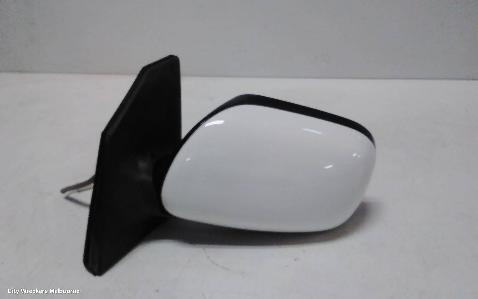 TOYOTA COROLLA 2005 Left Door Mirror