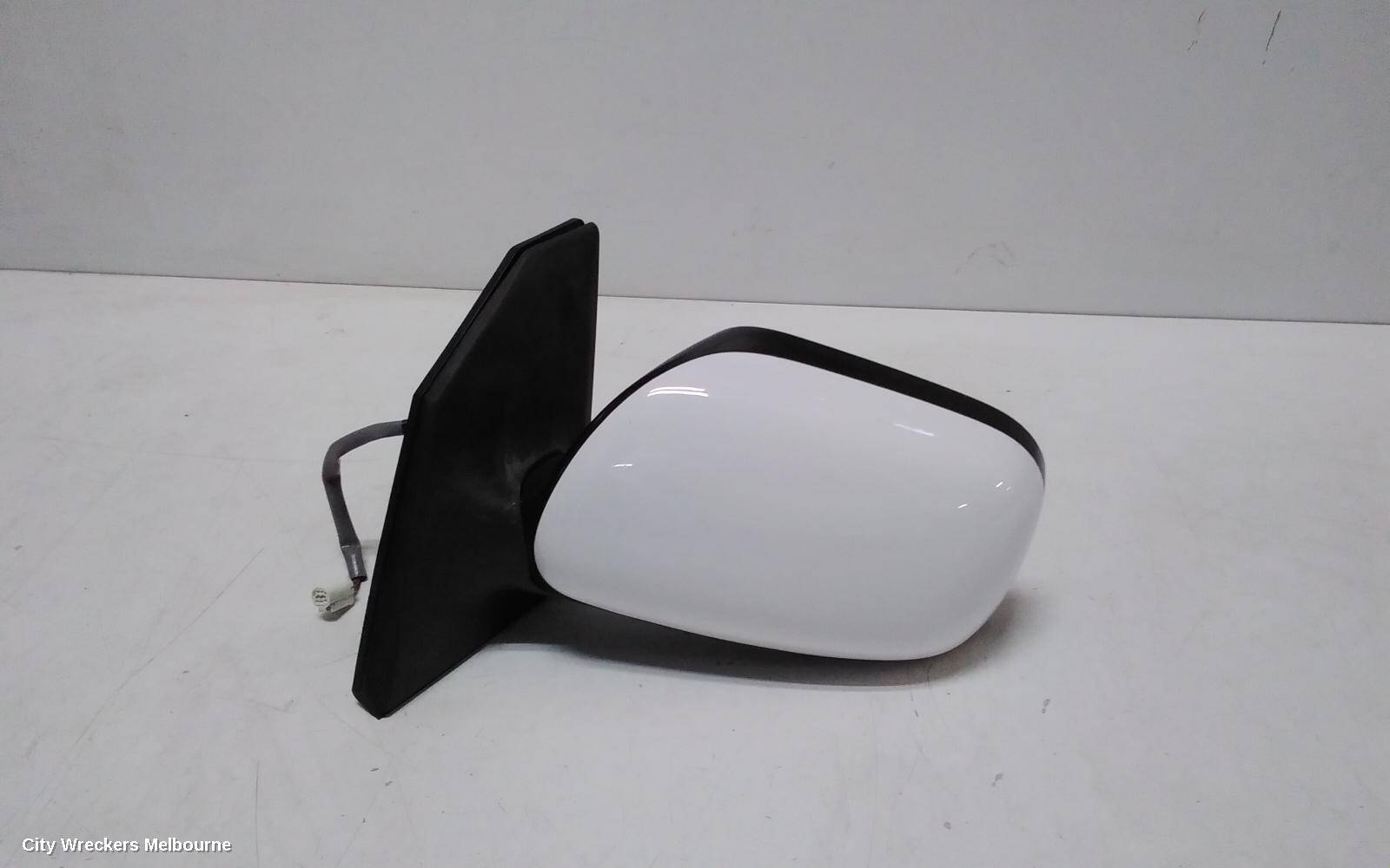 TOYOTA COROLLA 2005 Left Door Mirror