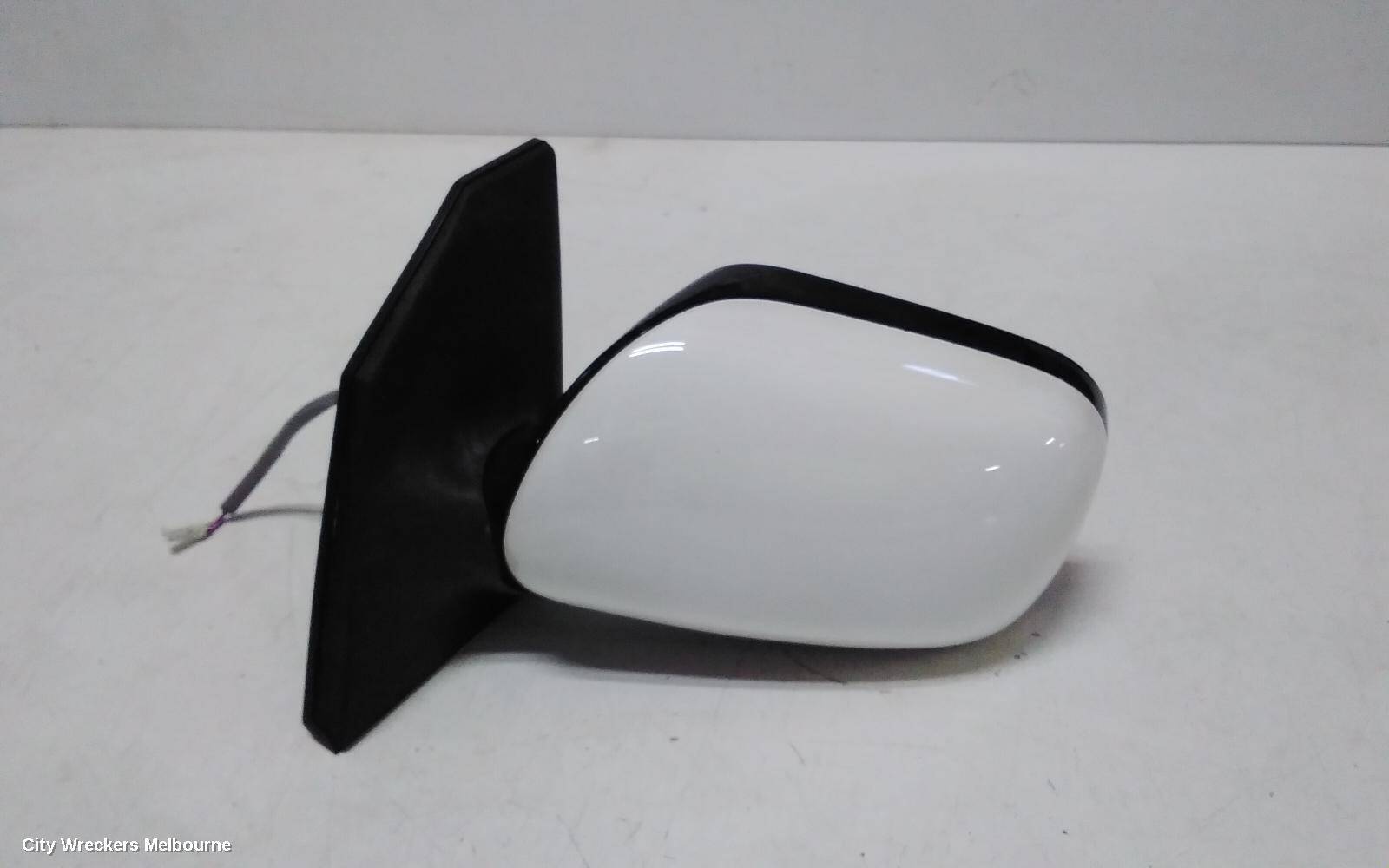 TOYOTA COROLLA 2005 Left Door Mirror