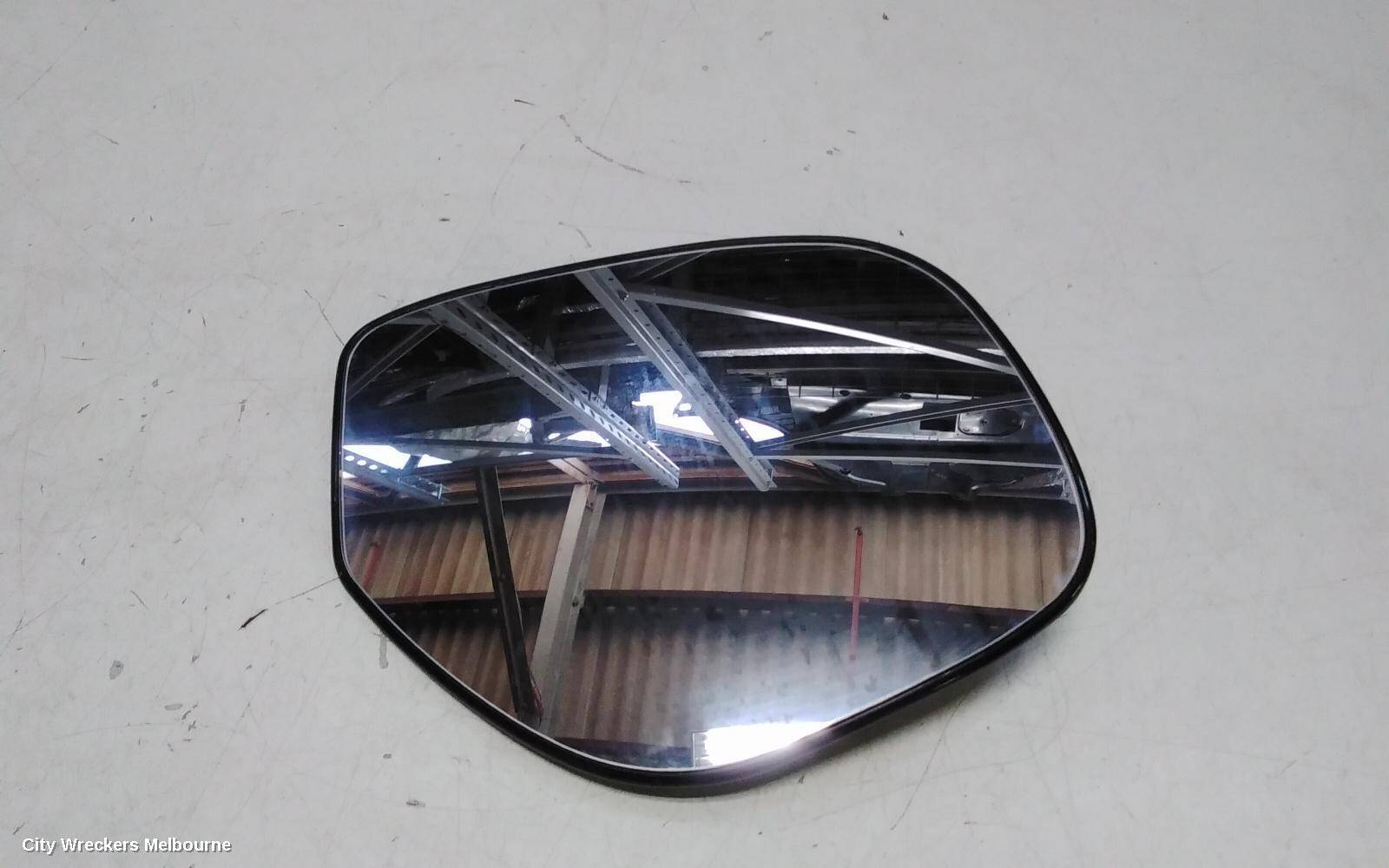 MITSUBISHI OUTLANDER 2020 Right Door Mirror