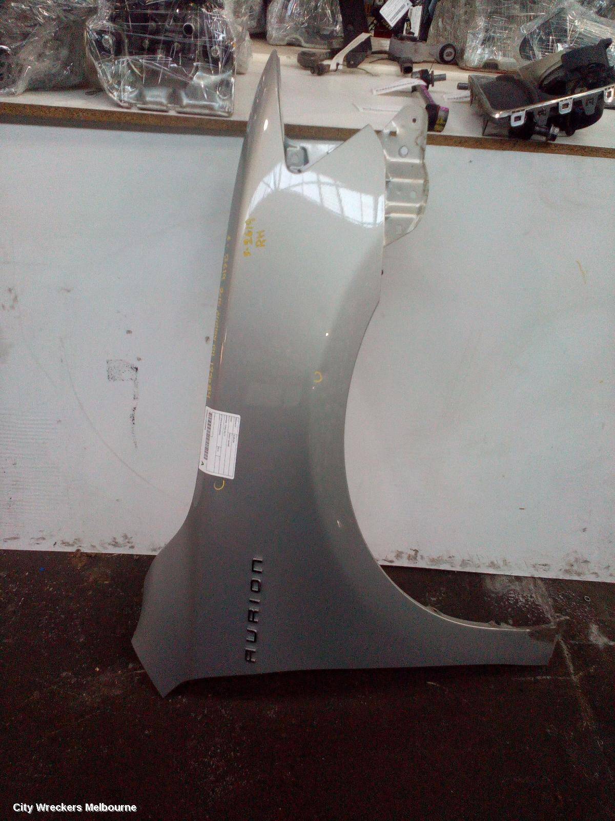 TOYOTA AURION 2010 Right Guard