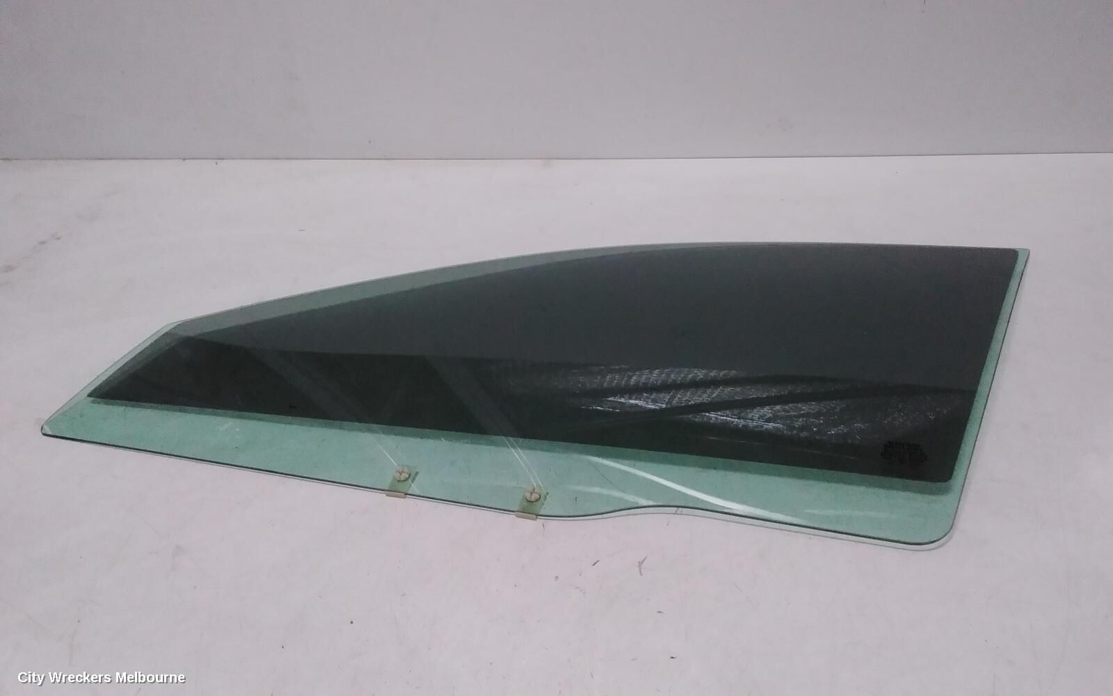 VOLVO S40 1999 Left Front Door Window