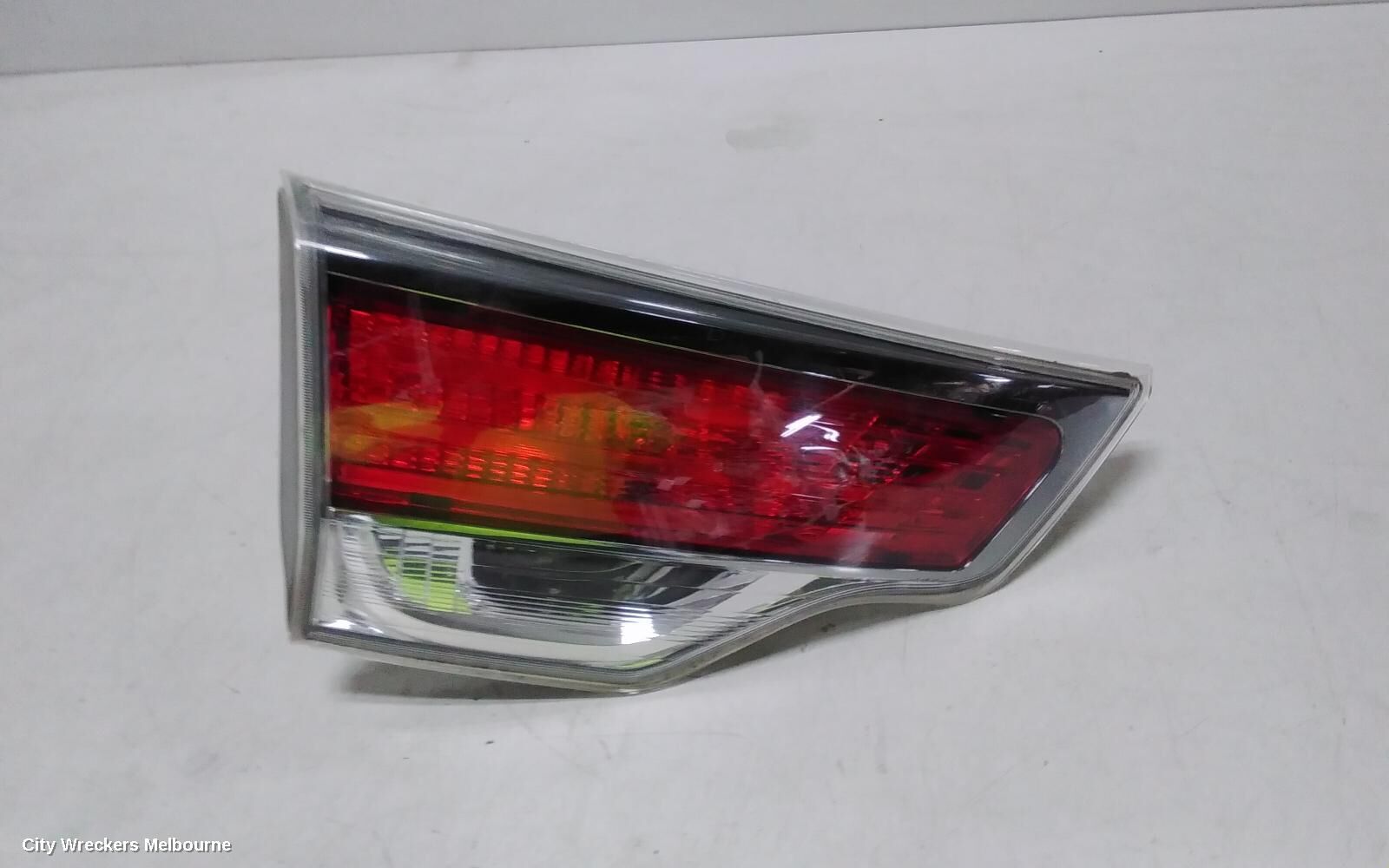 TOYOTA KLUGER 2014 Rear Garnish