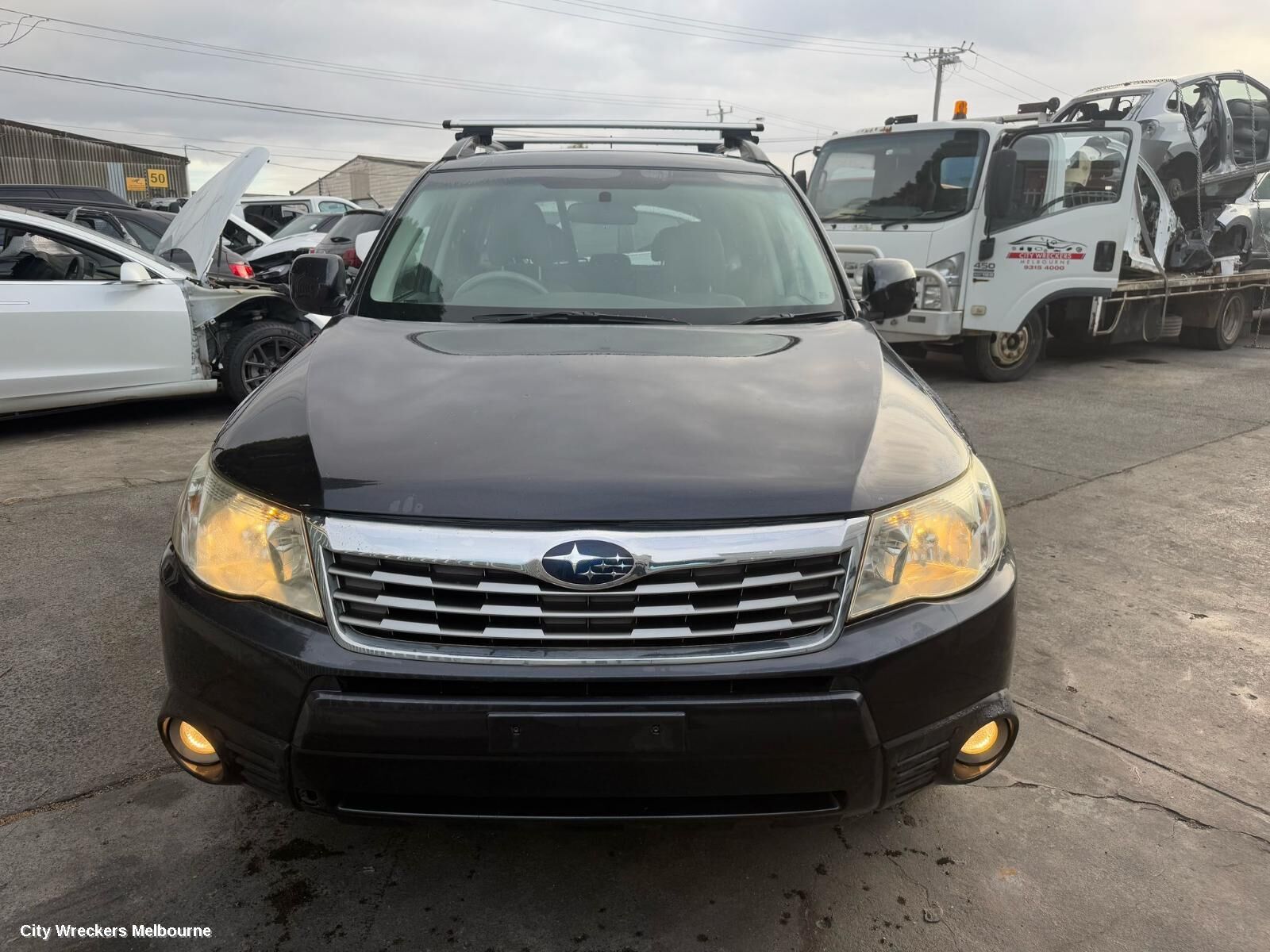 SUBARU FORESTER 2010 Bonnet