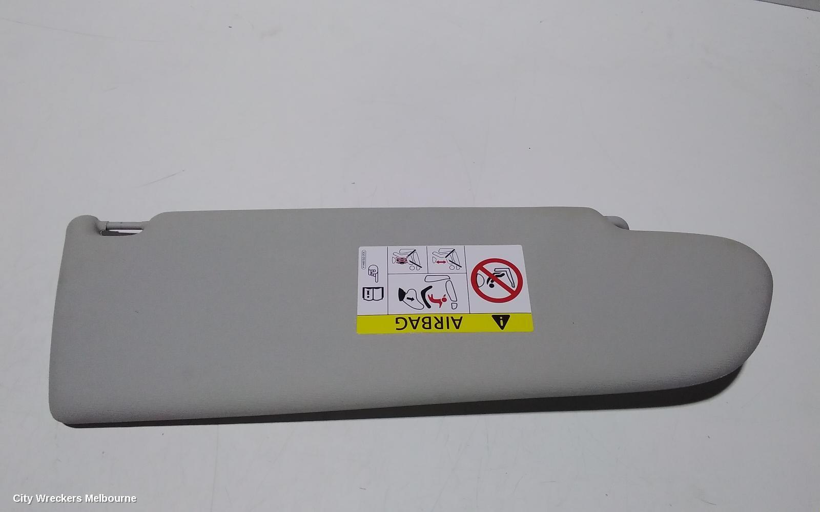 VOLKSWAGEN TRANSPORTER 2016 Sunvisor