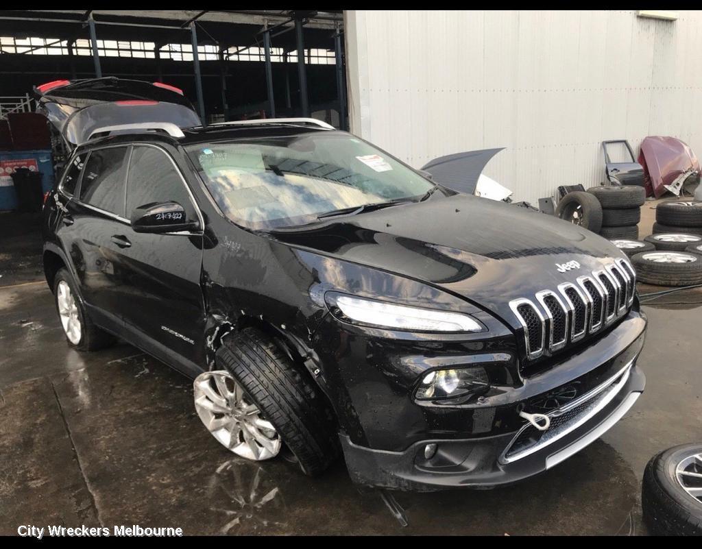 JEEP CHEROKEE 2015 Left Front Hub Assembly