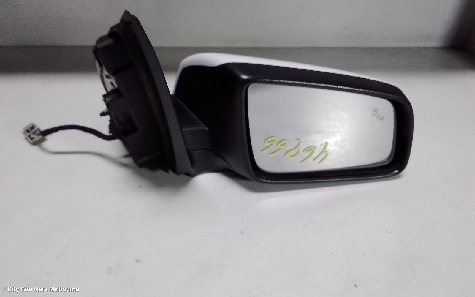 HOLDEN COMMODORE 2014 Right Door Mirror