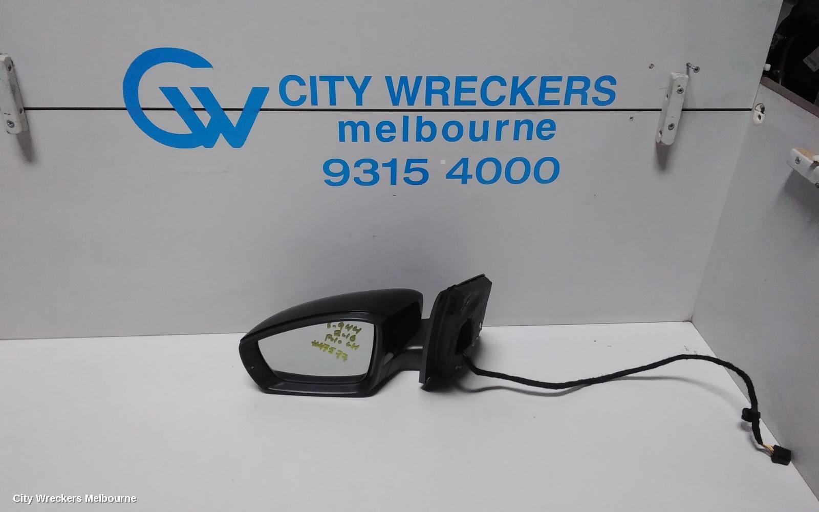 VOLKSWAGEN POLO 2016 Left Door Mirror