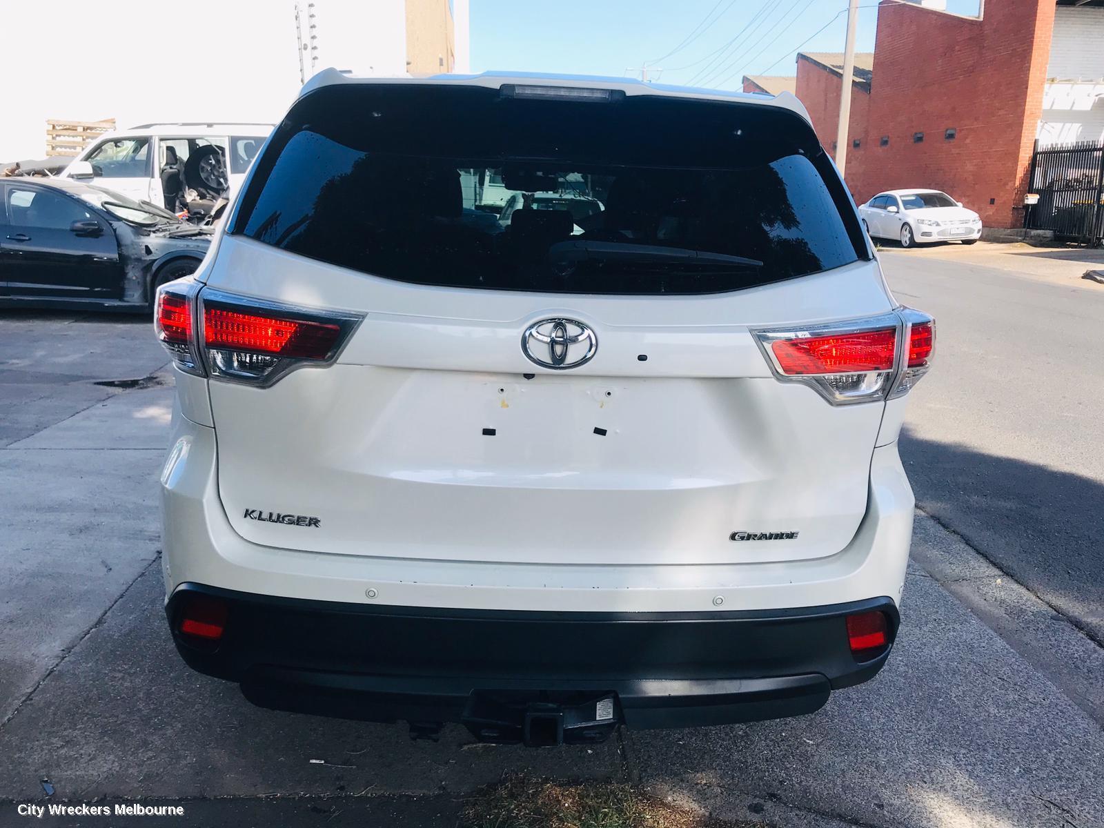 TOYOTA KLUGER 2015 Rear Bumper