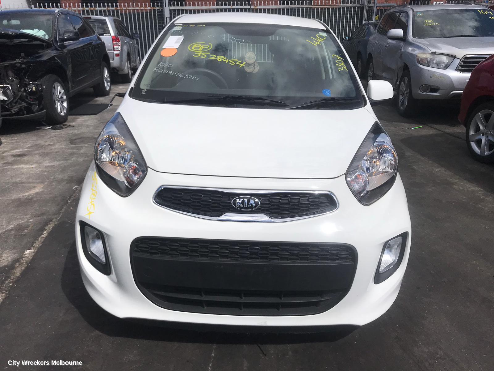 KIA PICANTO 2017 Right Headlamp