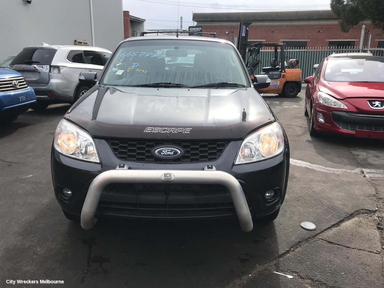 FORD ESCAPE 2010 Left Taillight