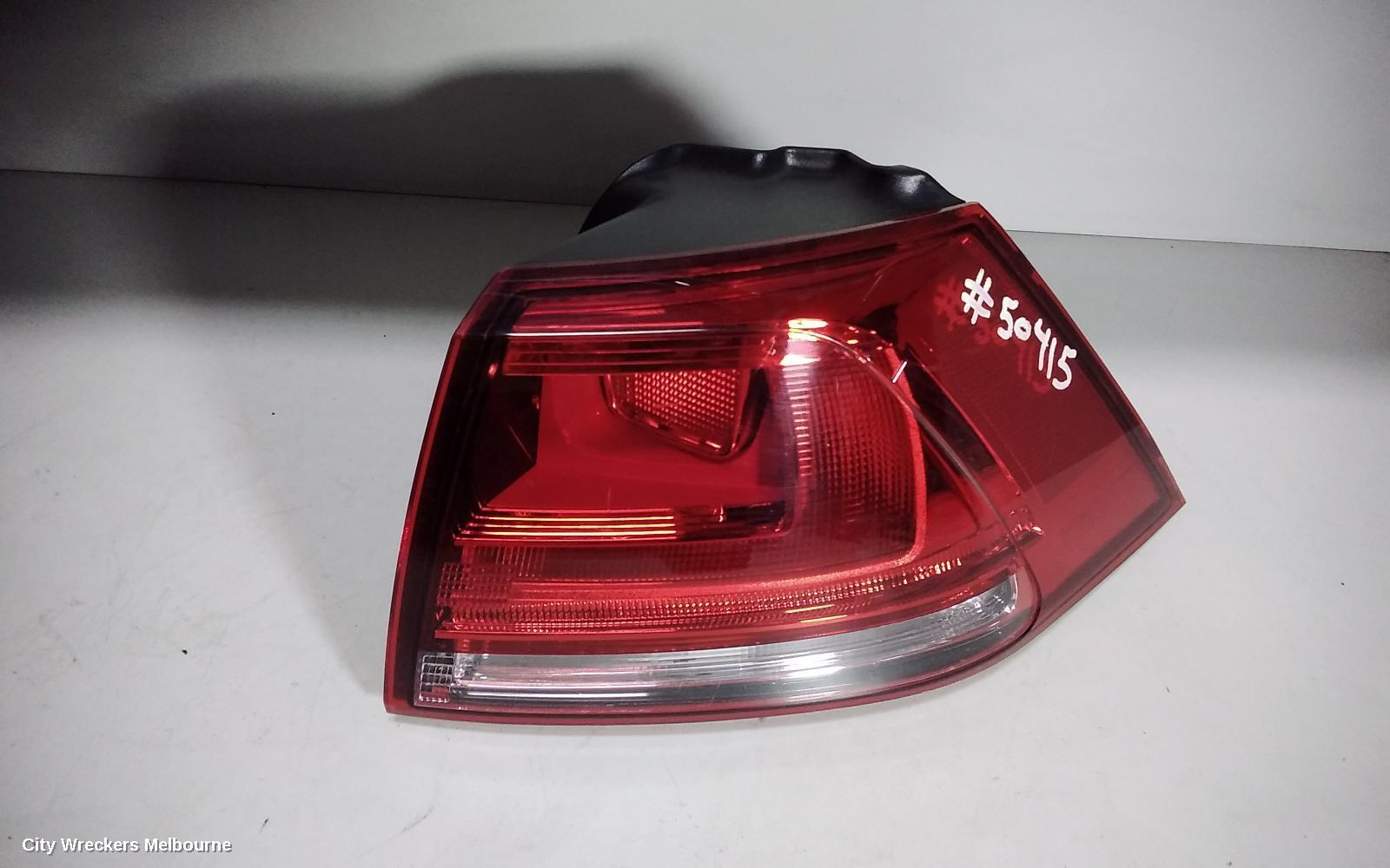 VOLKSWAGEN GOLF 2015 Right Taillight