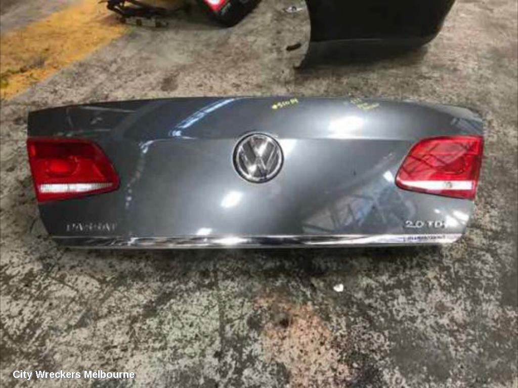 VOLKSWAGEN PASSAT 2011 RIGHT_REAR_DOOR_SLIDING