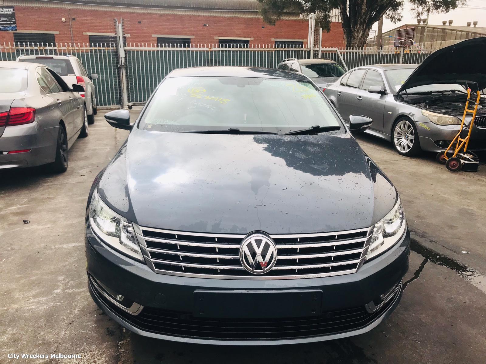 VOLKSWAGEN PASSAT 2013 Left Rear Door/Sliding