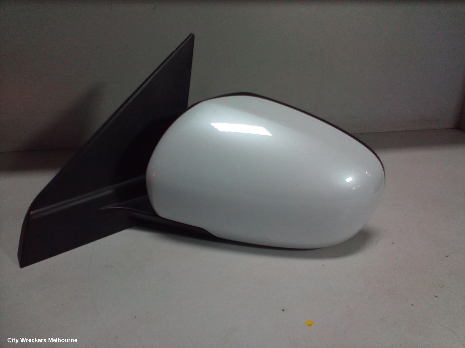 SUZUKI VITARA 2018 Left Door Mirror