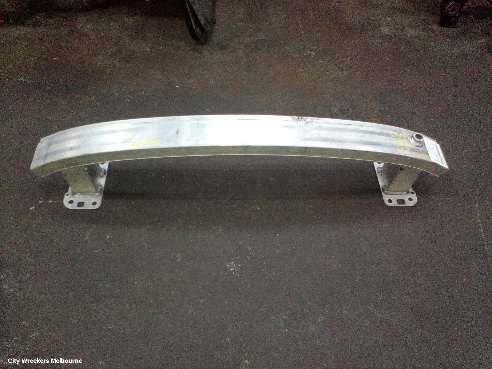 JEEP CHEROKEE 2015 F/Bar Reinforc/Brack