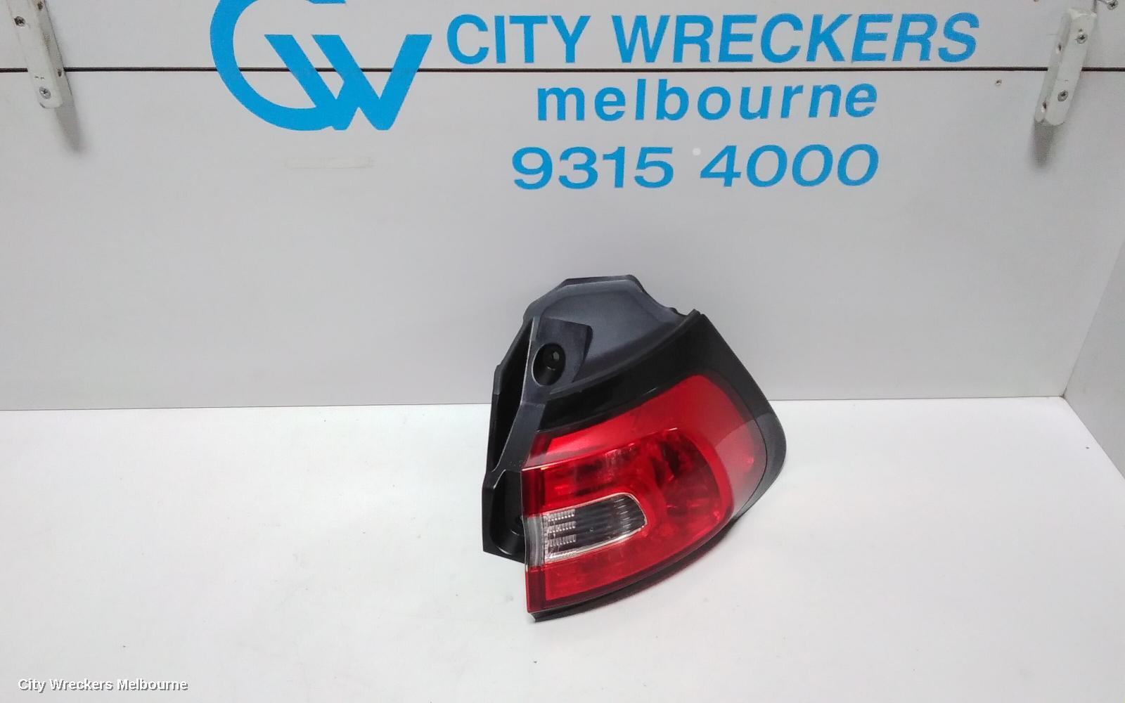 JEEP CHEROKEE 2015 Right Taillight