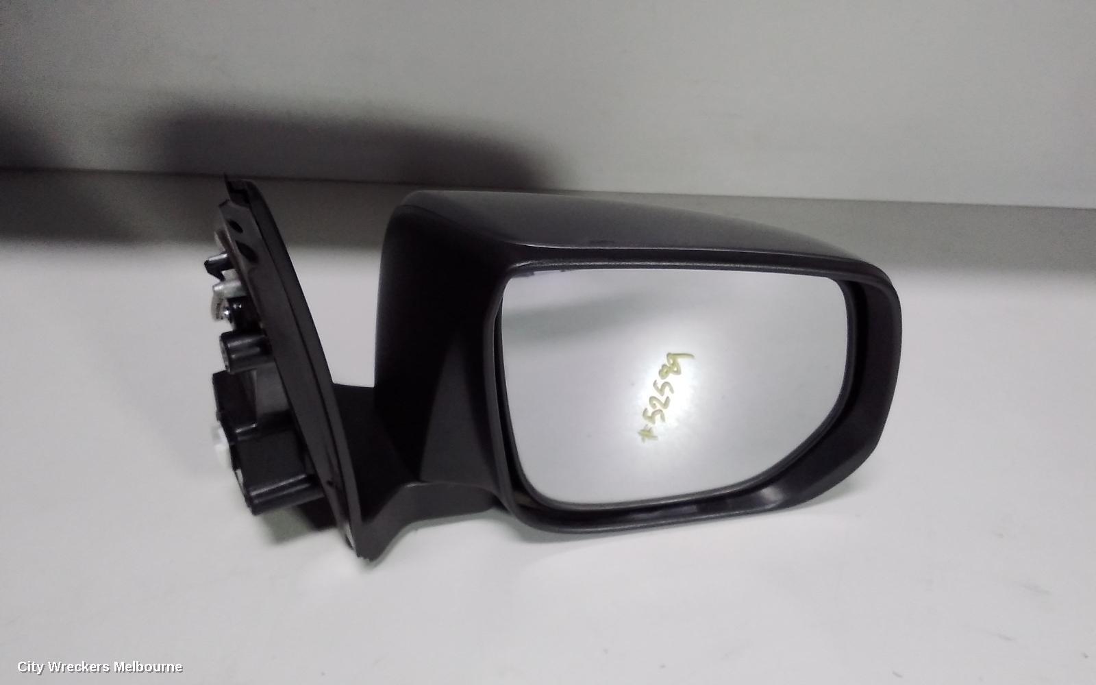 HOLDEN COLORADO 2013 Right Door Mirror