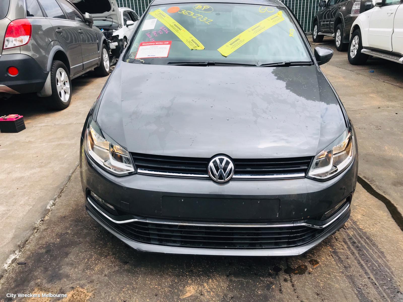 VOLKSWAGEN POLO 2017 Mount