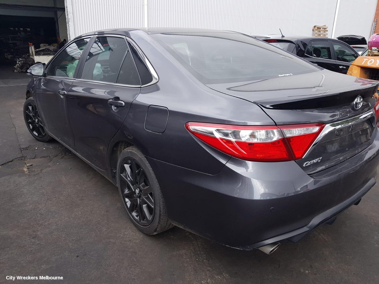 TOYOTA CAMRY 2017 Left Front Window Reg/Motor