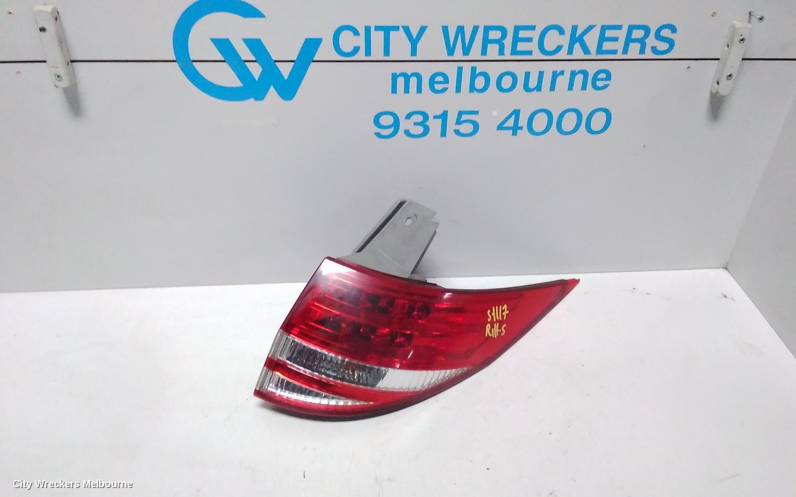 TOYOTA ESTIMA 2007 Right Taillight