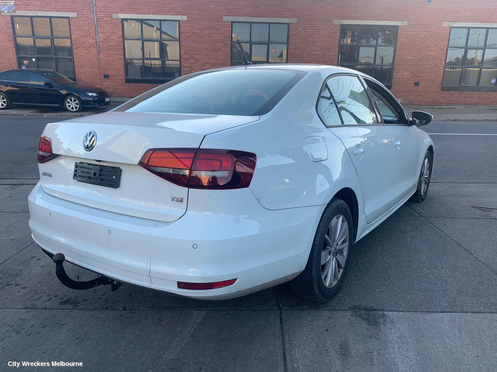 VOLKSWAGEN JETTA 2017 Left Front Lower Control Arm