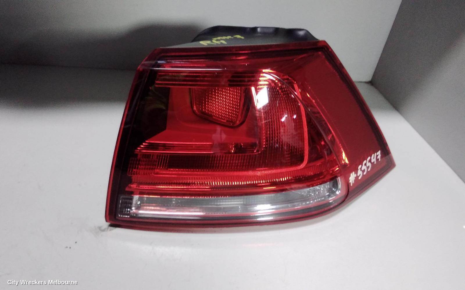 VOLKSWAGEN GOLF 2015 Right Taillight