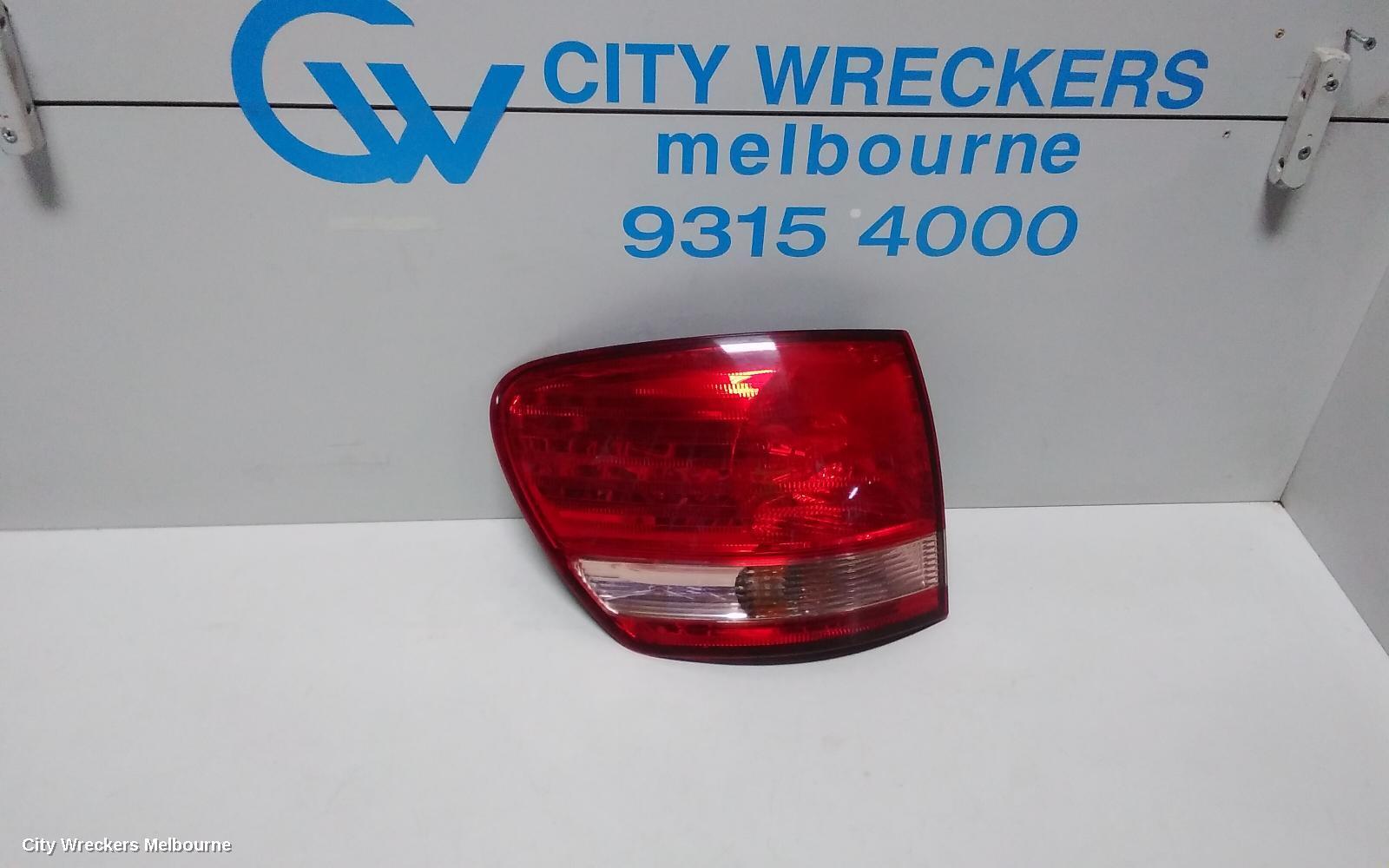 TOYOTA AVENSIS 2005 Left Taillight