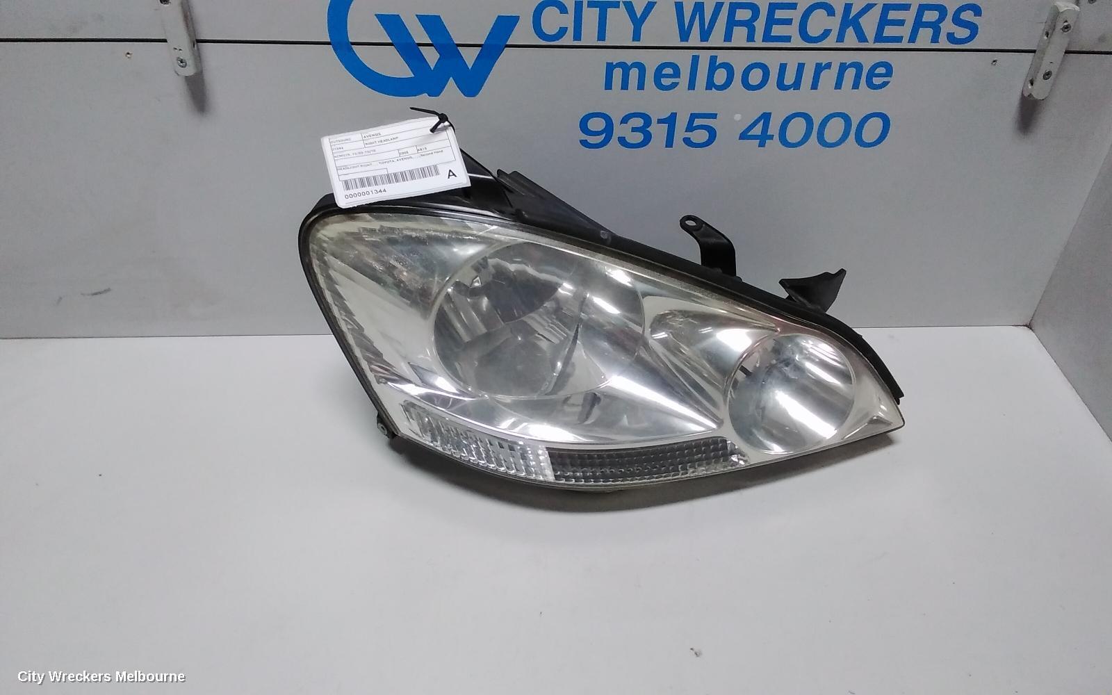 TOYOTA AVENSIS 2005 Right Headlamp