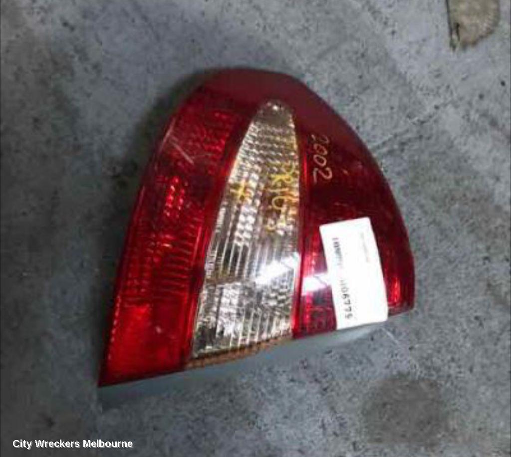 TOYOTA PRIUS 2002 Left Taillight