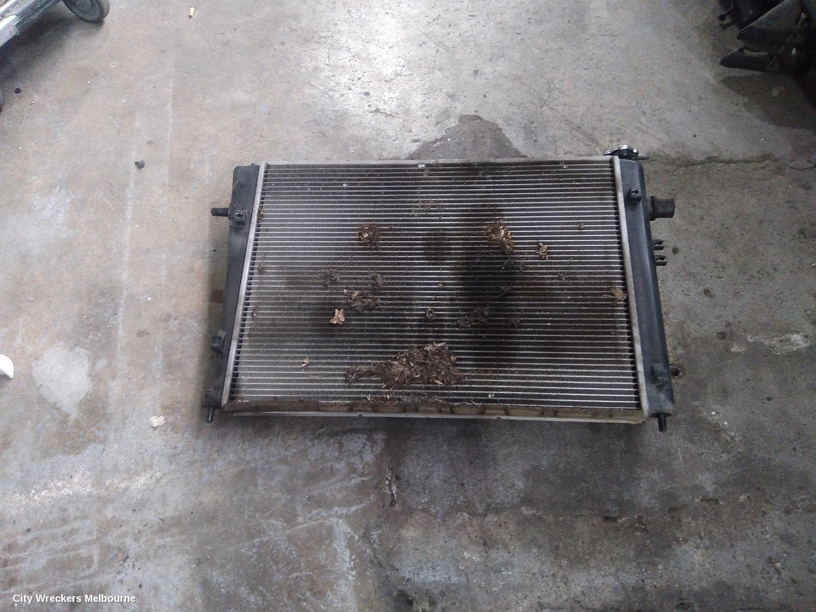 HYUNDAI TUCSON 2008 Radiator